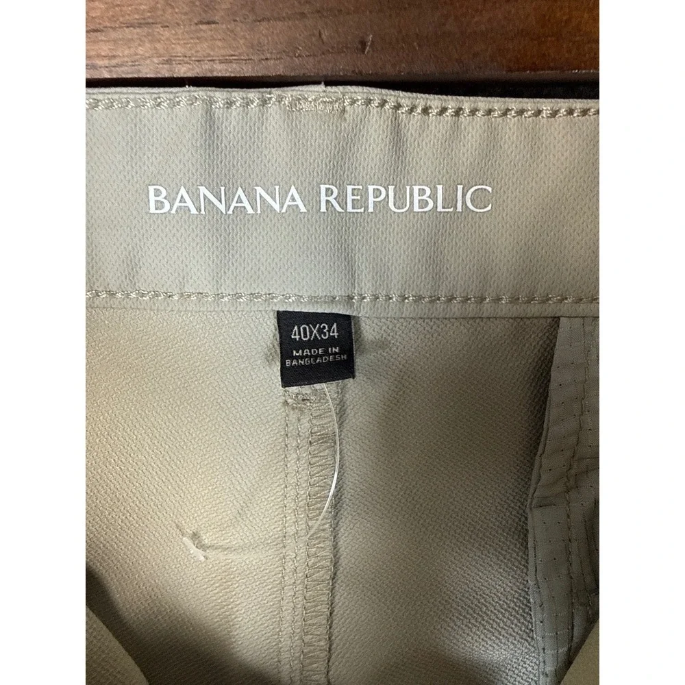 Banana Republic Athletic Fit Khaki Chino Pants Men Sz 40 Travel Performance NWOT